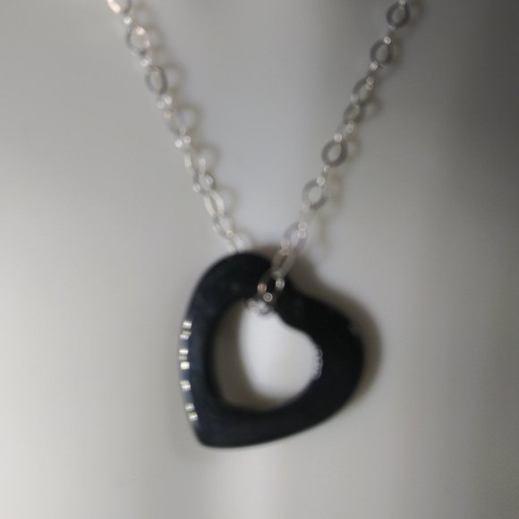 Black Onyx Heart Pendant 925 Sterling Silver Chain or 18kt Vermeil Chain NEW - Picture 1 of 4